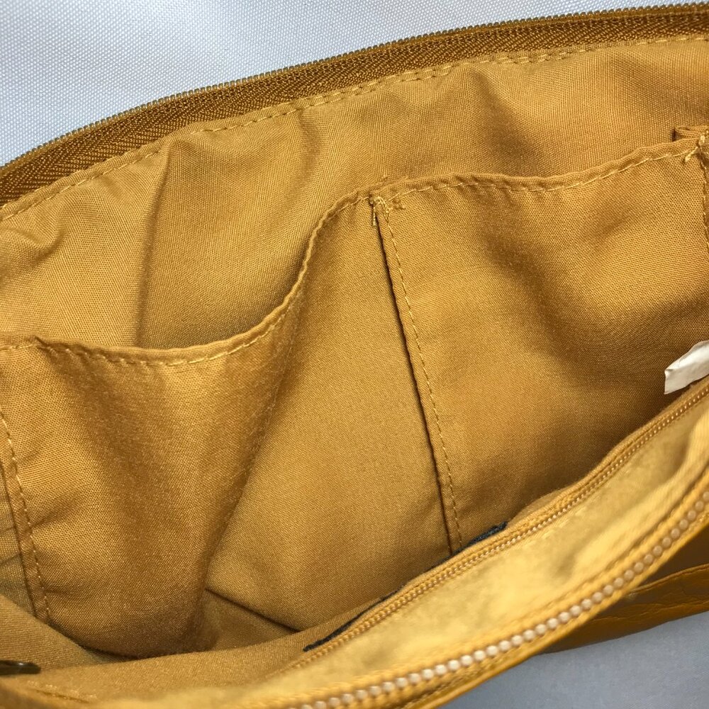 Bueno Faux Leather Crossbody Bag - Picture 7 of 9